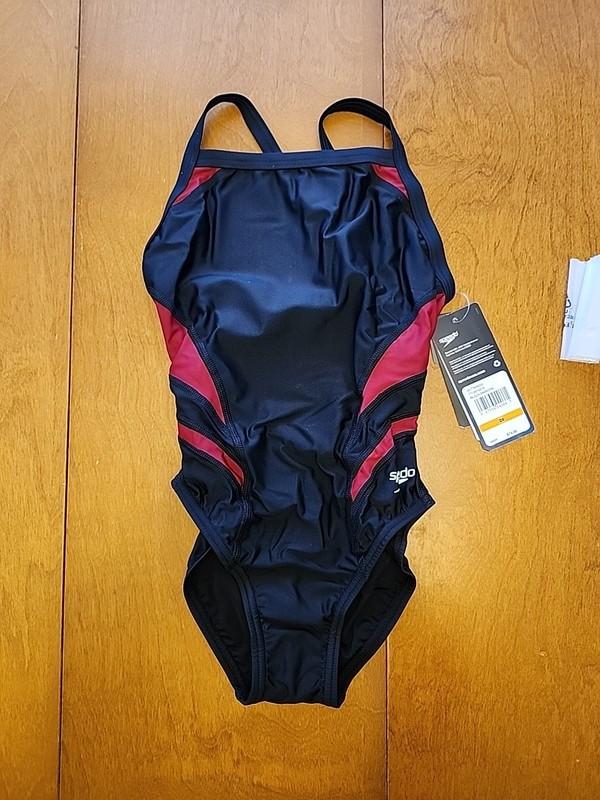 Speedo Women's Swimsuit One Piece Tone Setter Splice Adult Blk/Maroon 24 ($74)