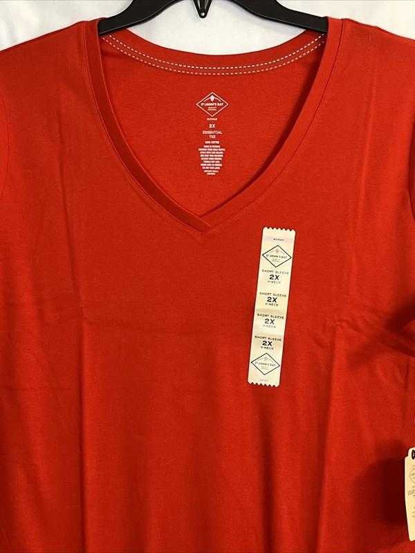 ST JOHNS BAY PLUS 2X V NECK ESSENTIAL T SHIRT SHORT SLEEVE. HIGH RICK RED
