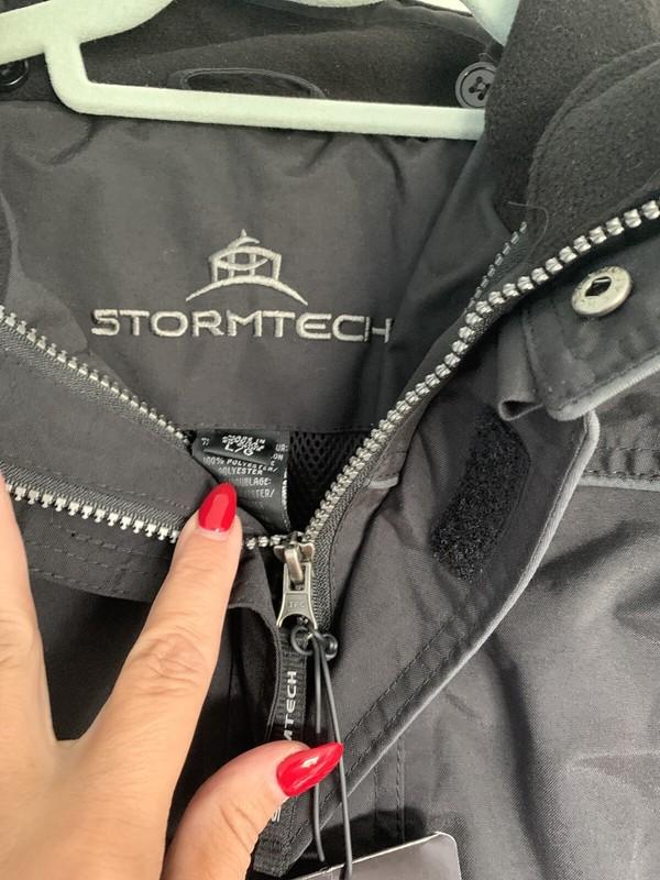 Stormtech Woman’s Black Weatherproof Outdoors Full Zip Jacket Size Large