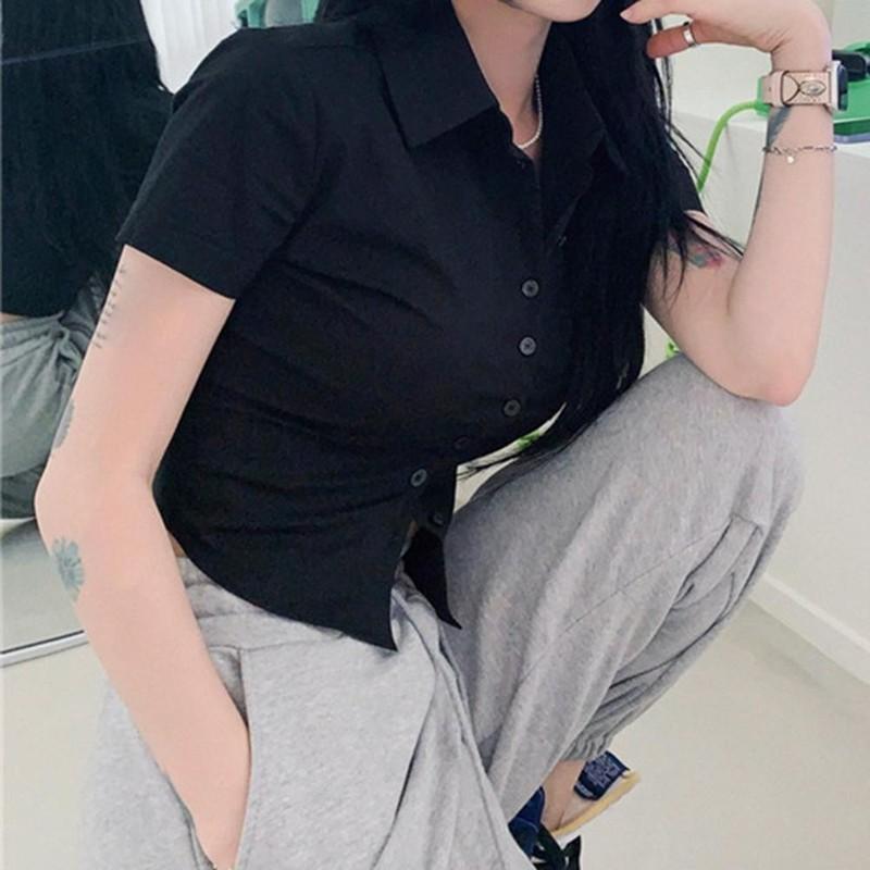 Stylish Women's Short Sleeved Shirt for Summer with Waist Cinching Feature