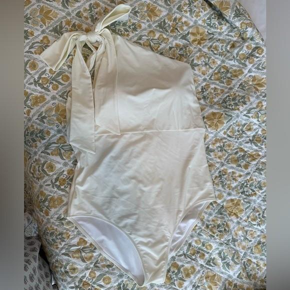 Summer Salt The Bow-Shoulder Ruched Sidestroke (White Sand) Size 18