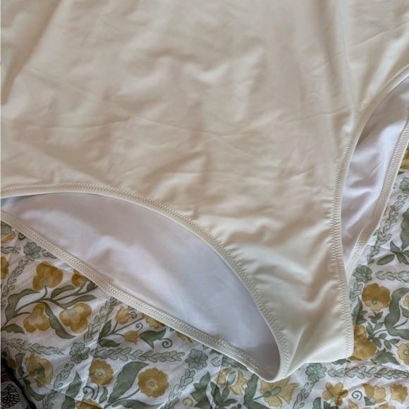 Summer Salt The Bow-Shoulder Ruched Sidestroke (White Sand) Size 18