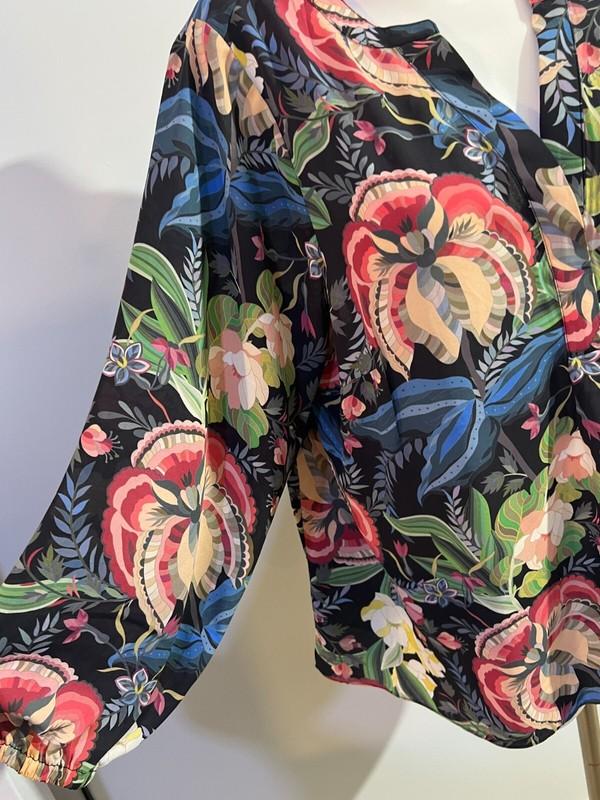 Tahari Women 1X Top Shirt Blouse Black Floral Multi New NWT
