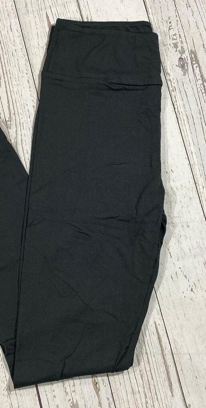 TC LuLaRoe Leggings Women Solid Black Size Tall & Curvy 12-18 VIETNAM 143-35