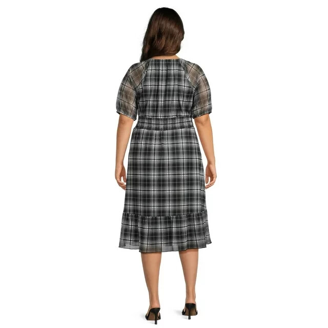 TERRA & SKY - PLUS SIZE: 3X (24W-26W) - Black Plaid Smocked Mesh Dress - NEW