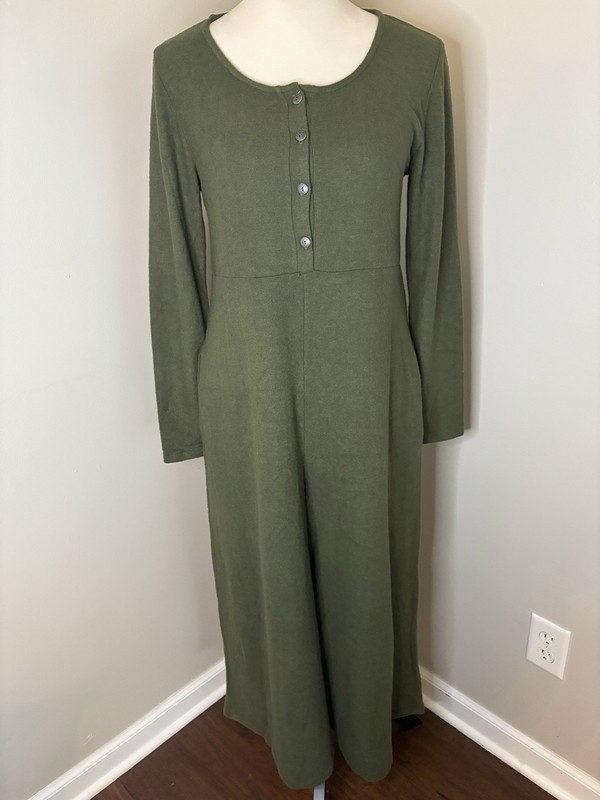 Three Bird Nest NWT Jumpsuit Size Small Olive Green Wide Leg Crop Pocket Romper