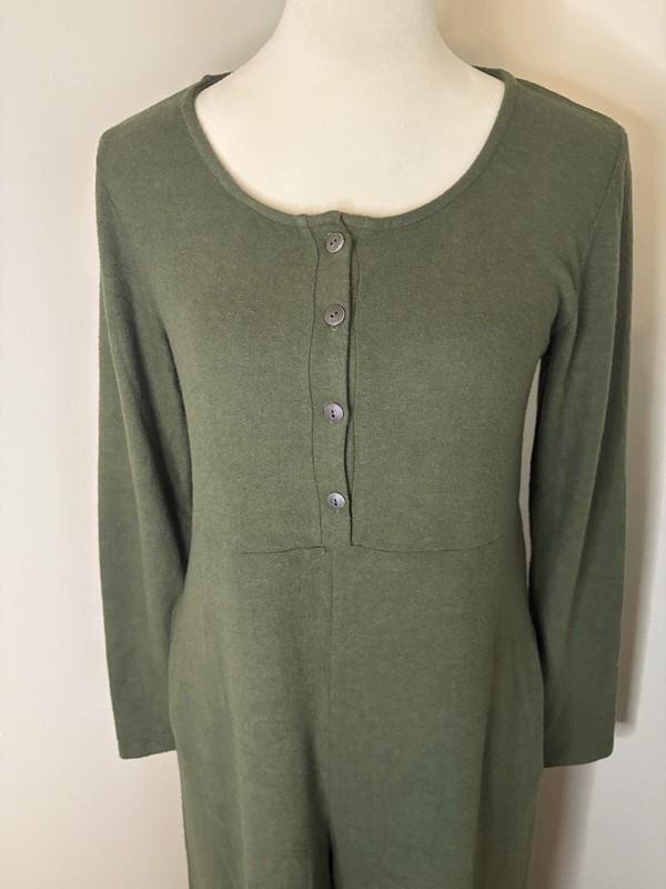 Three Bird Nest NWT Jumpsuit Size Small Olive Green Wide Leg Crop Pocket Romper