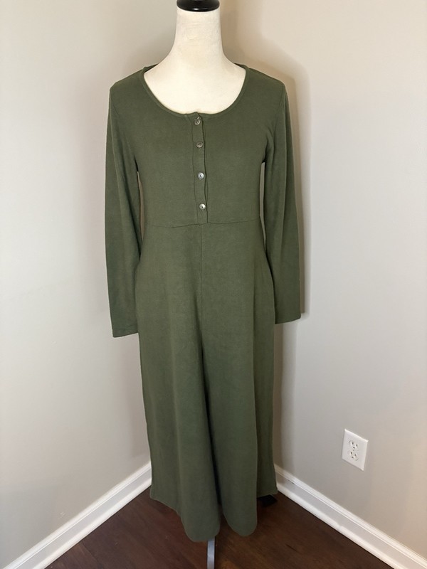 Three Bird Nest NWT Jumpsuit Size Small Olive Green Wide Leg Crop Pocket Romper
