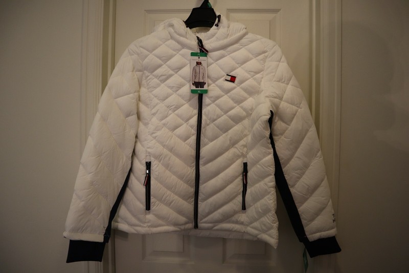 TOMMY HILFIGER LADIES LIGHTWEIGHT PACKABLE JACKET SORONA AURA