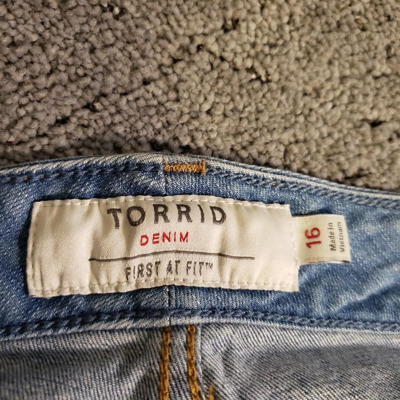 Torrid Jeans Womens 16 Blue Raw Hem Ankle Light Wash Stretch Denim Mid Rise