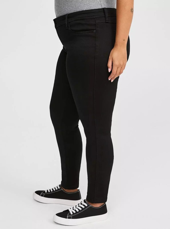 Torrid Luxe Skinny Sateen Stretch Mid Rise Jean Black 16R #41489