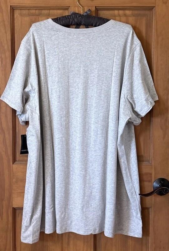 TORRID TEE SHIRT SHORT SLEEVE COTTON T-SHIRT TOP 4 4X 4XL 26 NEW