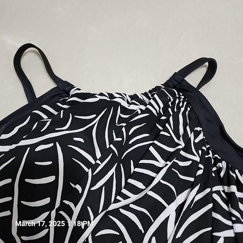 Trimshaper Women's 22W Black One Piece Bra Cups Adjustable Straps Neck Modest