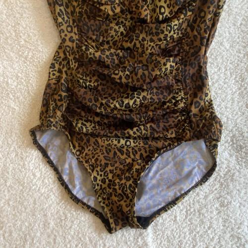Trimshaper Women's One Piece Swimsuit Slimming Built-in Bra Lined Ruching SZ 10