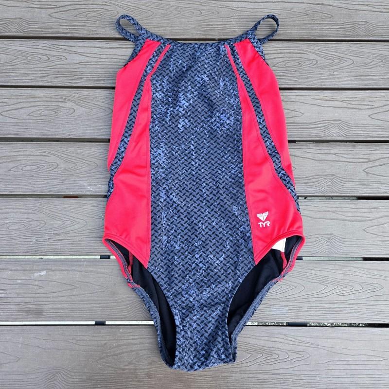 TYR Women Red/grey Splice Diamondfit One-Piece Swimsuit Size 34 New Sample