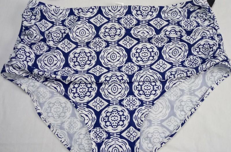 Unique & Classic Women Navy Blue Ruffled 2 Piece Bathing Suit Tag Says 4XL Is XL