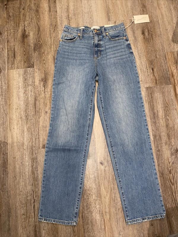 Universal thread vintage straight jeans medium wash Size 0