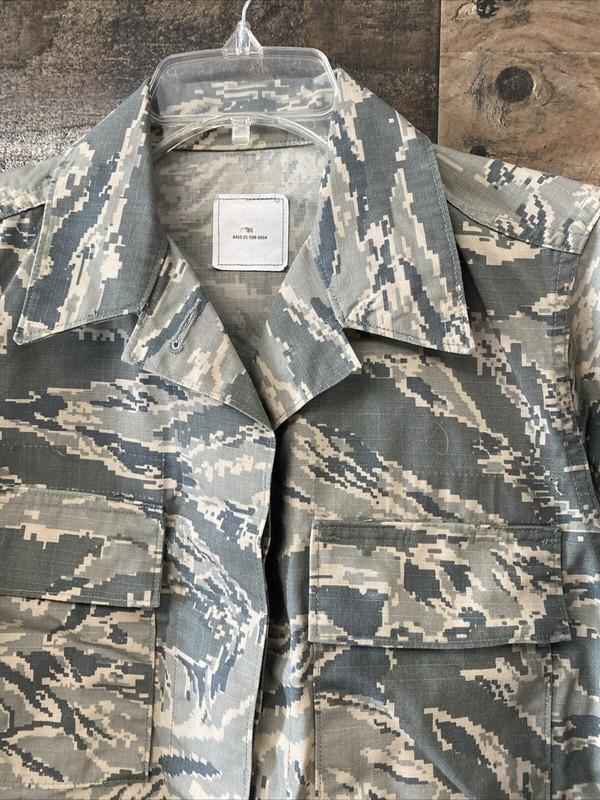US Air Force Coat Women's Camouflage Pattern Utility Jacket Women's Size 8 S