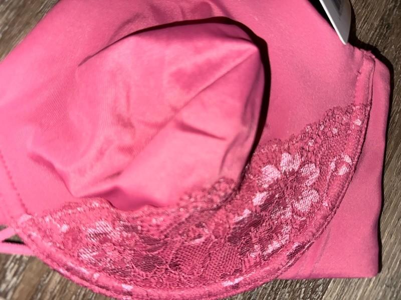 Vanity Fair ~ Women's Bra Radiant Smooth Under Clothes Underwire Mauve ~ 44DD