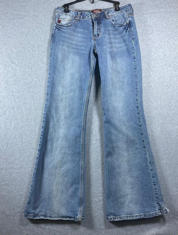 Vanity Jeans Women's Light Wash 30x33 Stretch Flared Bootcut