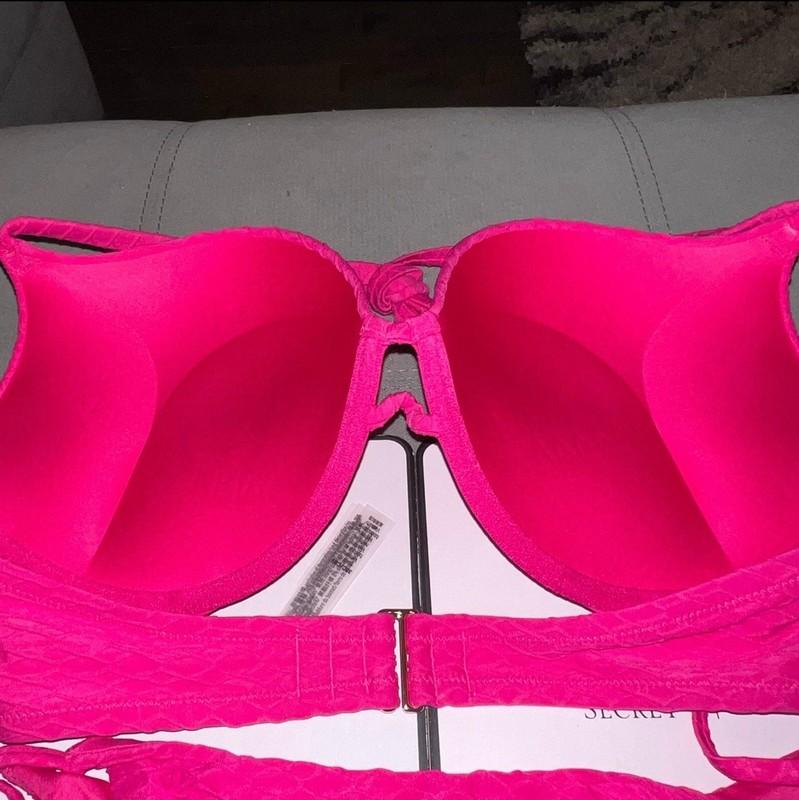 Victoria’s Secret 36DD Miraculous Bombshell Bikini Push Up Add 2 Cup Size NWT