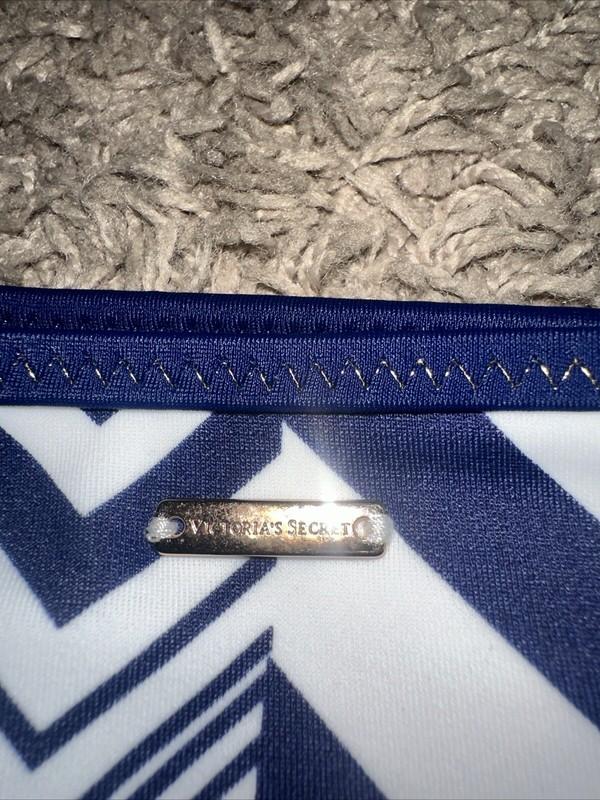 VICTORIA'S SECRET Swim Classic Hipster Bikini Bottom Blue White Geo Sz Small