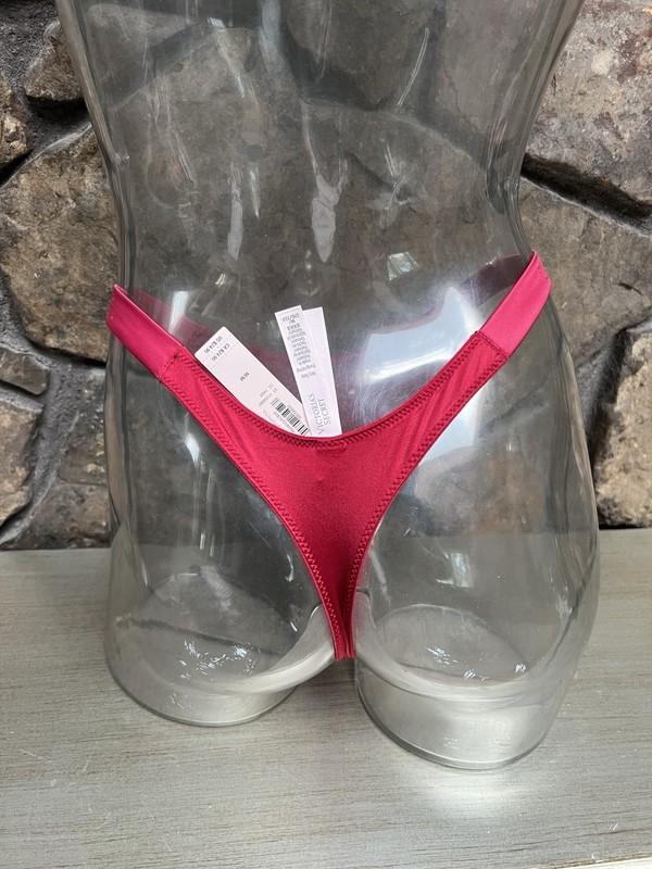 Victoria's Secret VERY SEXY Shine Strap Satin THONG Panty RED Sz M NWT$24