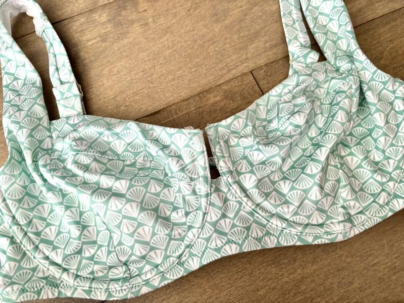 Victorias Secret Nwt Full Coverage Green White Shell Unlined Bikini Swim Top