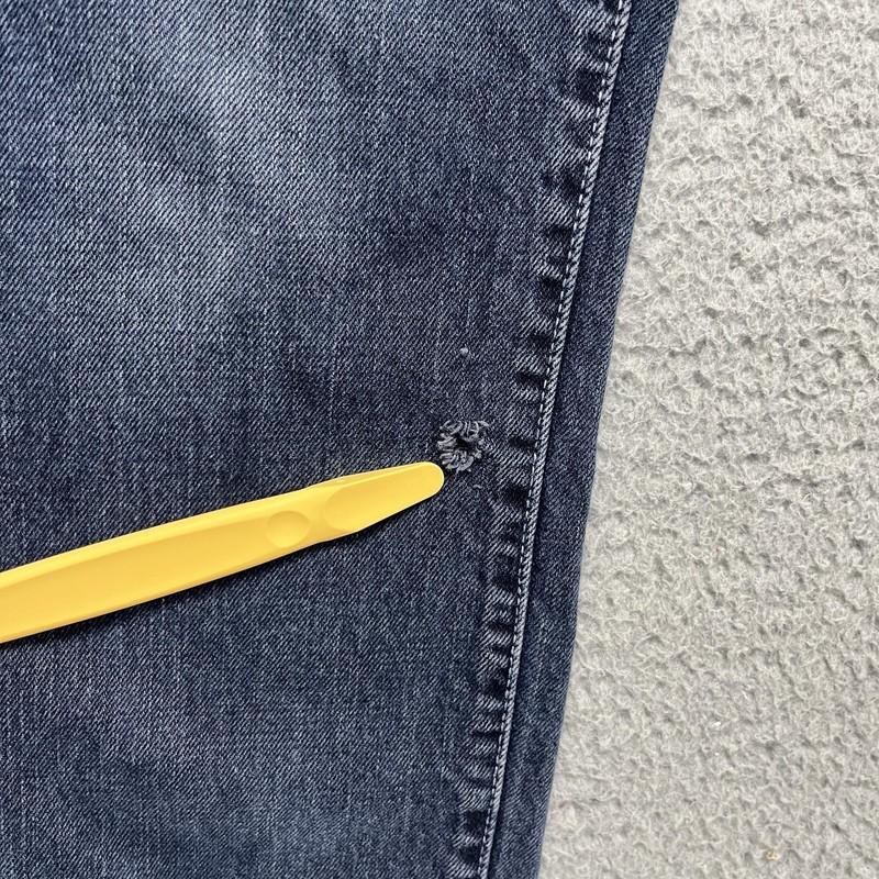 VTG Levi's 501 Jeans Womens 27x32 Indigo Raw Hem Denim Button Fly Distressed