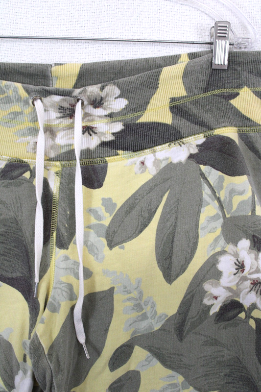 Vtg Y2K Lucky Brand Sz M (32x27) Floral Cut Off Sweatpant Bermuda Shorts