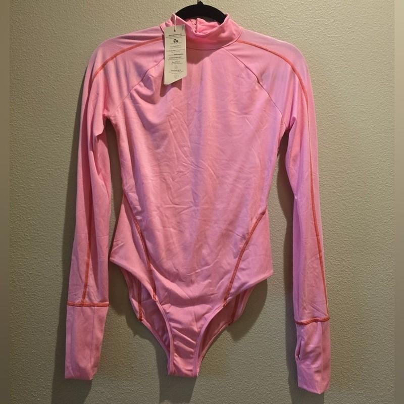 We Are “HOT AS HELL” (HAH) By Free People Gloves Off Rashguard Sz M NWT Pink