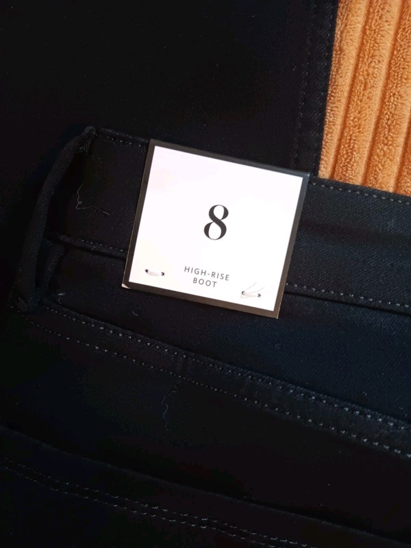 WHBM White House Black Market Womens 8R Black High Rise Sculpt Bootcut NWT (Ji)