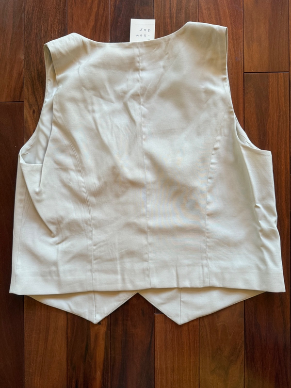 Women’s A New Day Tailored Layering Button Down Vest Cream Size MEDIUM