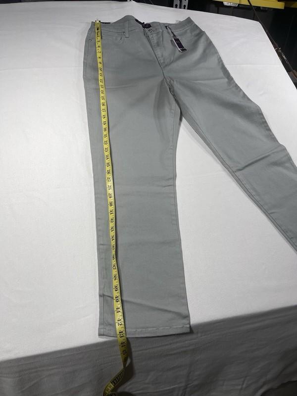 Women’s Amanda Slimming Jeans 16 Average