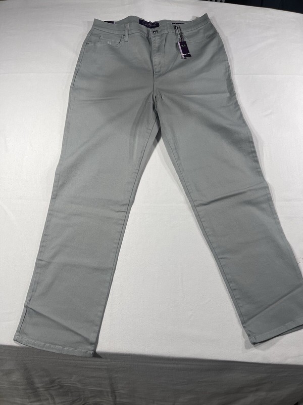 Women’s Amanda Slimming Jeans 16 Average