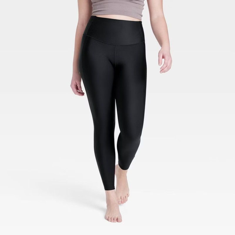 Women's Effortless Support High-Rise 7/8 Leggings - All In Motion Black M: