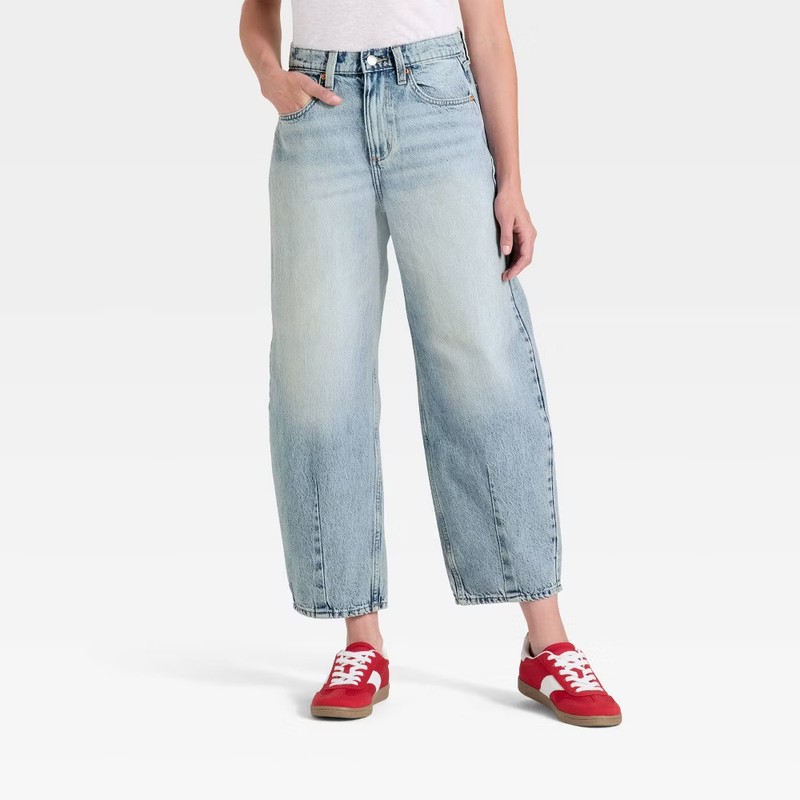 Women's High-Rise Easy Barrel Ankle Jeans - Universal Thread
