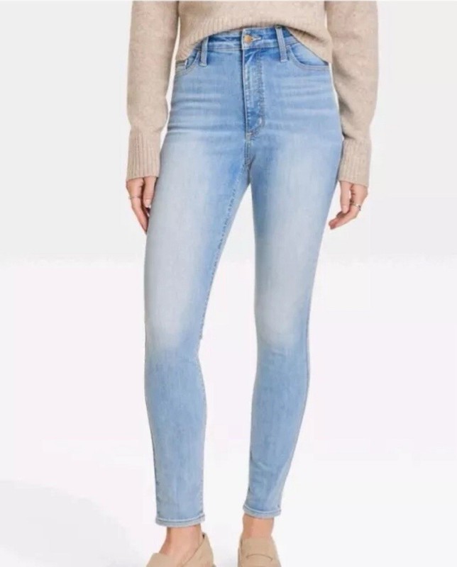 Women’s High-rise Skinny Jeans - Light blue - Universal Thread - size 16