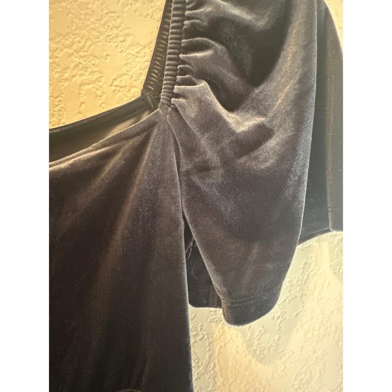 Women’s Old Navy Charcoal Blue Velour Jumpsuit. Size Small. NWT