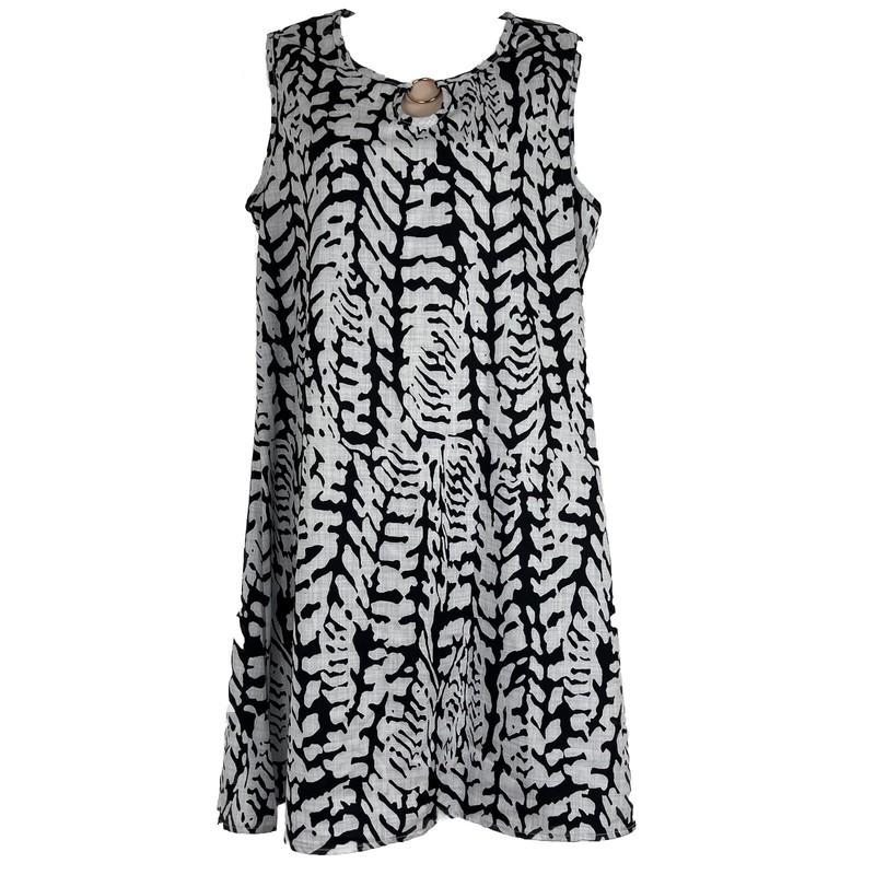 Women's Shift Dress Size Medium Sleeveless Keyhole Neck Lightweight Above Knee
