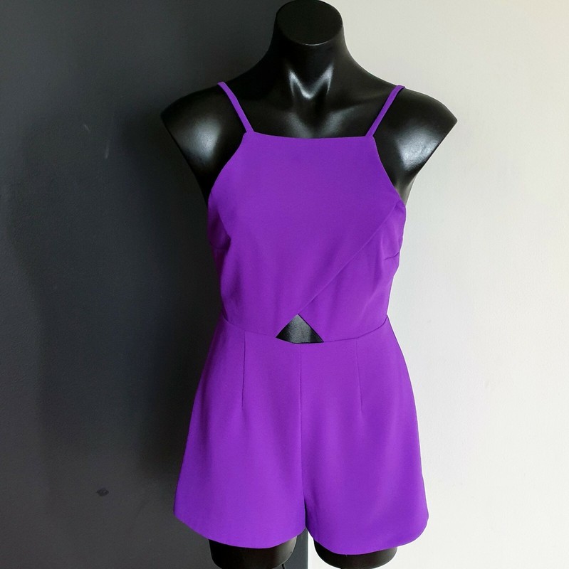 Women's size 8 'BEC & BRIDGE' Gorgeous purple peek a boo playsuit - AS NEW
