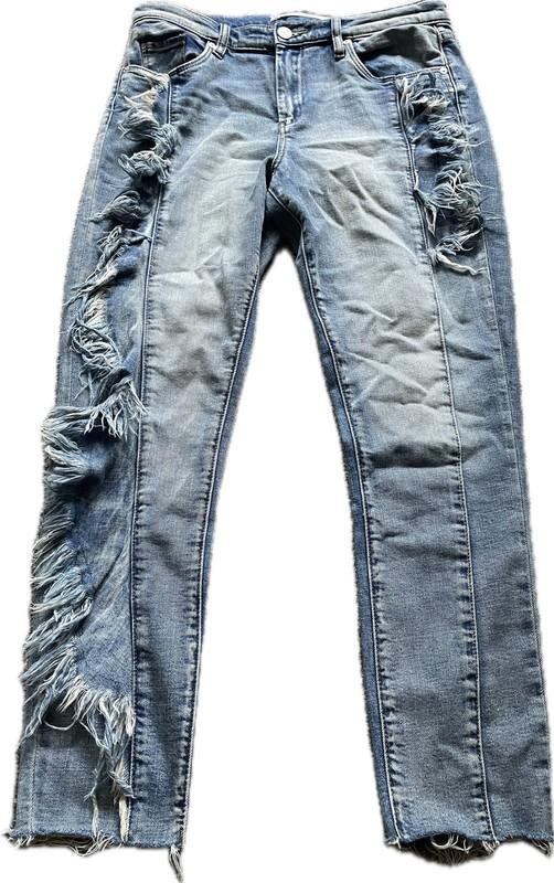 Women’s Size 8 Blue Jeans Chelsea & Violet Frayed Thrashed FREE SHIPPING Pants