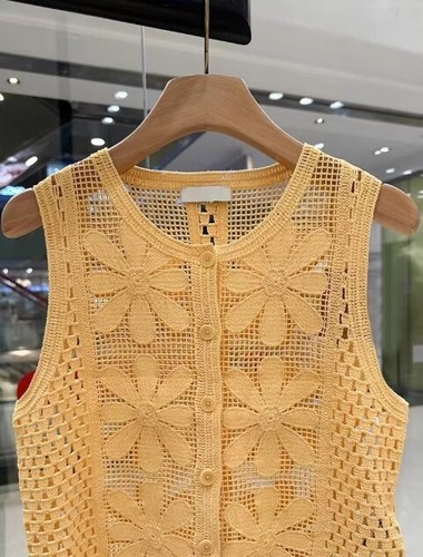 Women Sandro Round Neck Embroidered Knit Sleeveless Tank Top