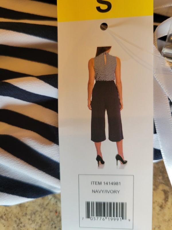 Womens Sandra Darren One Piece Romper Sleeveless Navy Ivory Striped Small S
