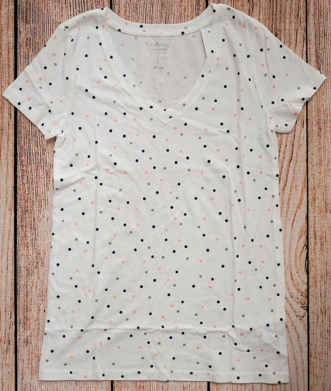 Womens Sz M Favorite V-Neck T-Shirt NWT GAP Optic White w/Dots - 807173 (2b31)