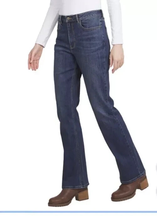 Wrangler Women's High-Rise Bootcut Free To Stretch Jeans E11