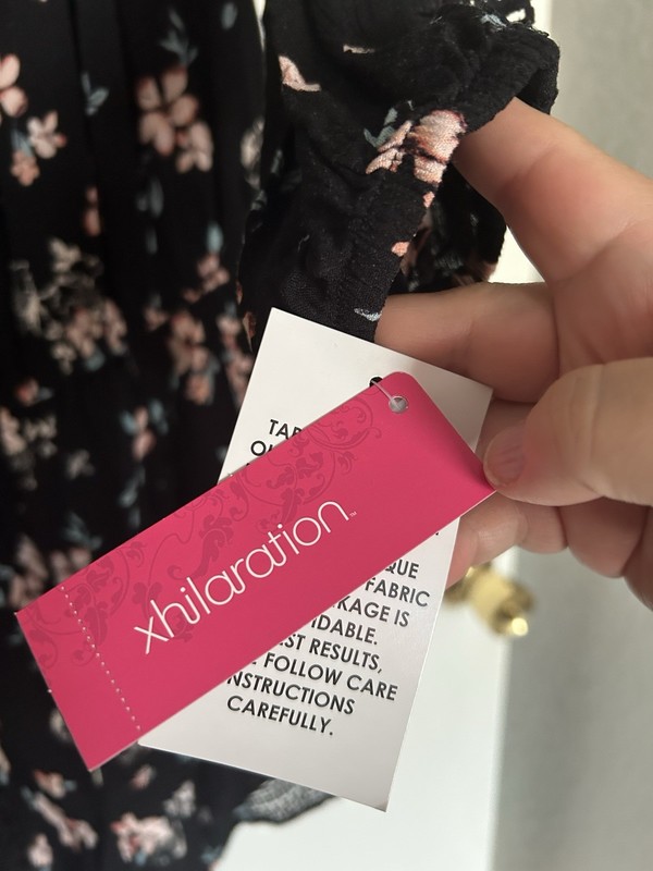 Xhilaration Black Floral Long Sleeve Shorts Crinkle Romper Crochet Detail Sz M