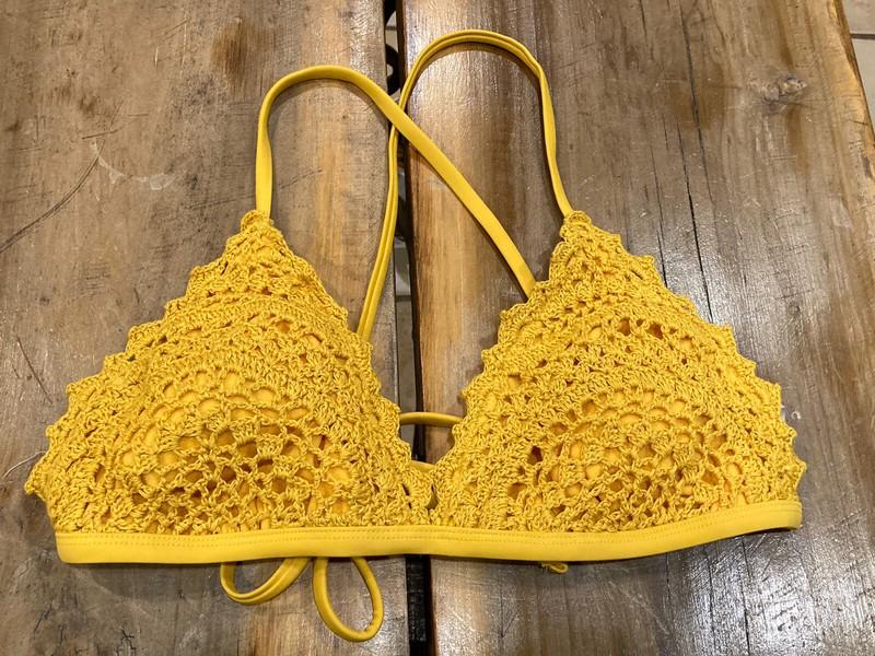 Xhilaration Crochet Goldenrod Triangle Halter Bikini Top Size Large NWOT