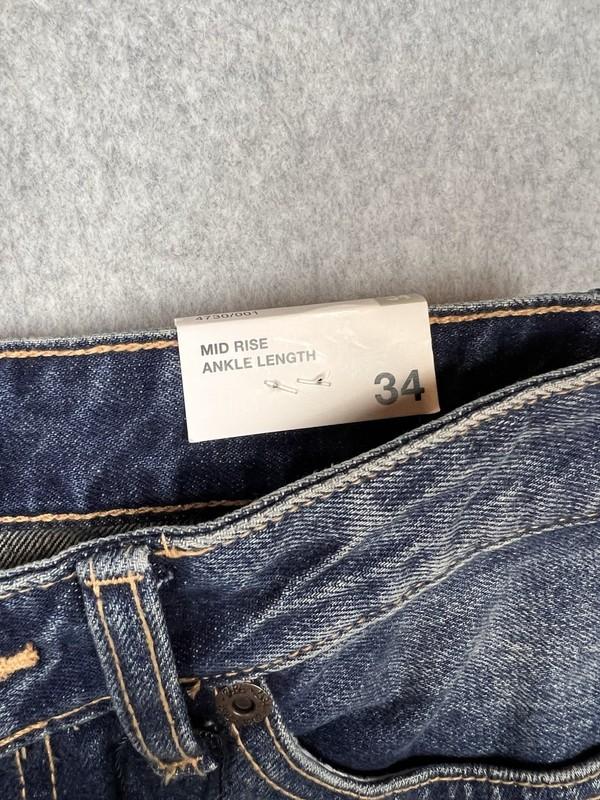 Zara Straight Leg Ankle Jeans Women's 2 Medium Wash Blue Denim Cropped NWT