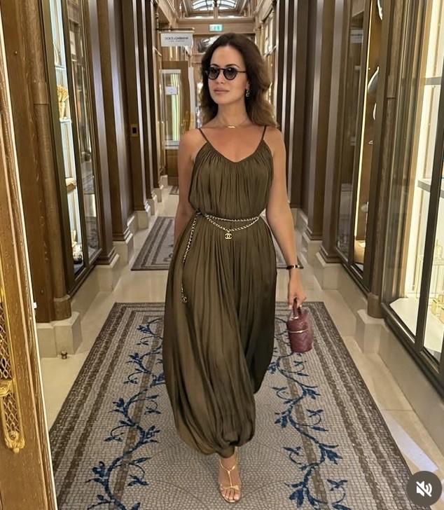 ZARA WOMAN SS25 PUFF.HEM ZW COLL. PLEATED JUMPSUIT TOBACCOS Size L 0034/042/705